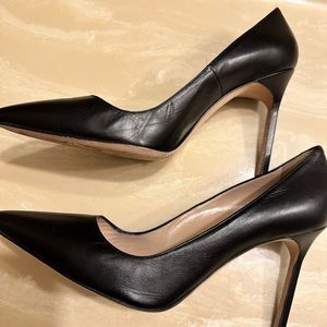 Manolo blahnik black pumps sz 40 sz 9
